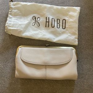 Hobo Lauren Wallet in Cream Leather